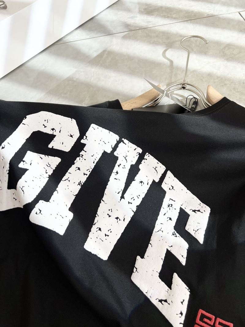 Givenchy T-Shirts